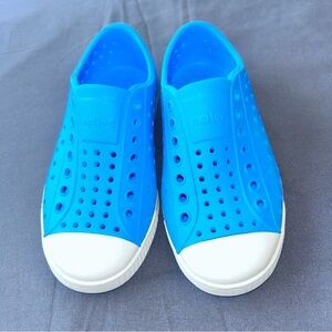 Native Shoes Kids Bright Blue Slip-On Water Shoes with White Toe